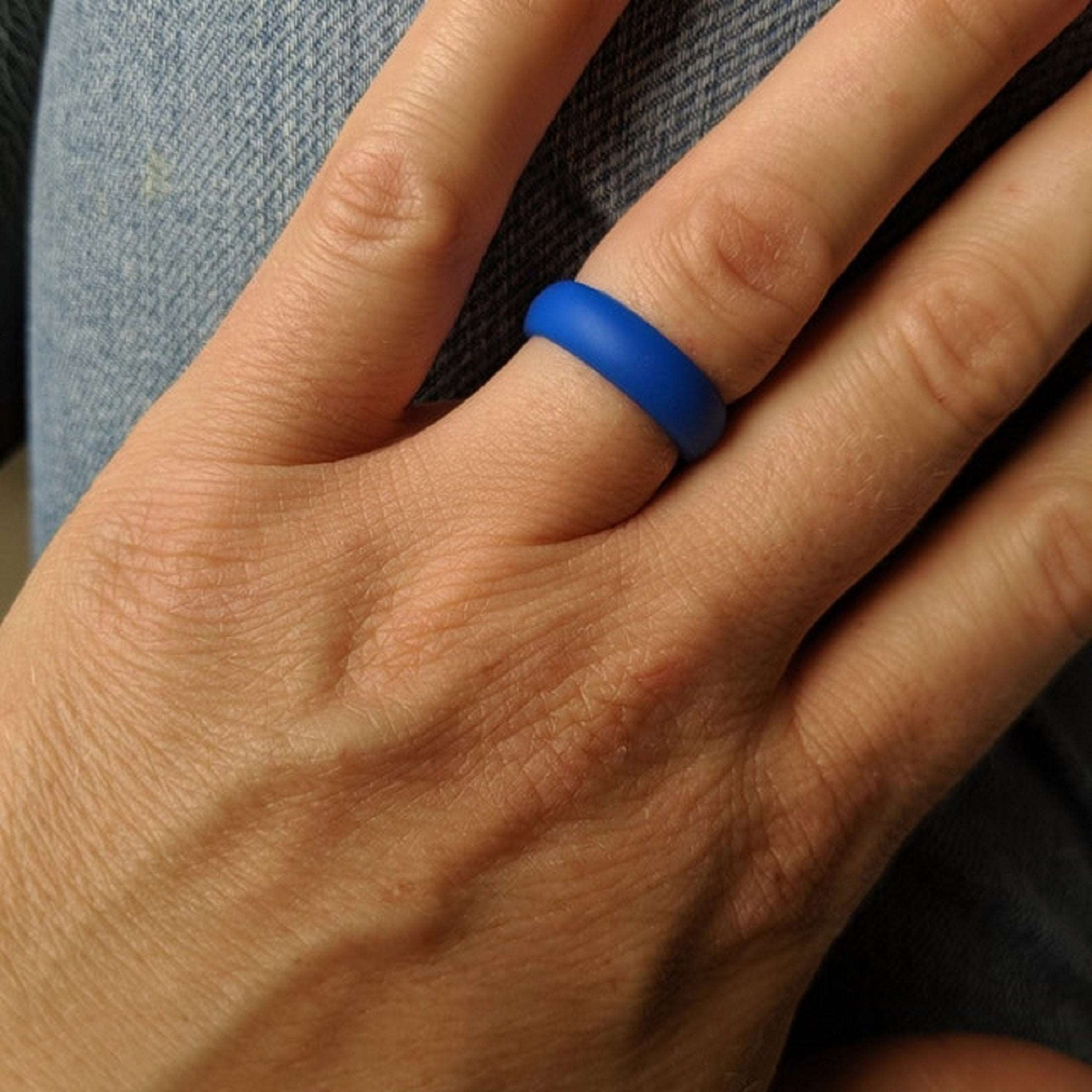 Women's Silicone Wedding Ring – AERA